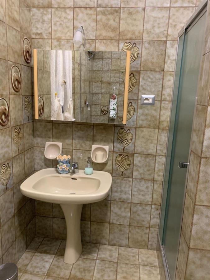 La Casa Dei Due Aranci Villa Albisola Superiore Exteriör bild
